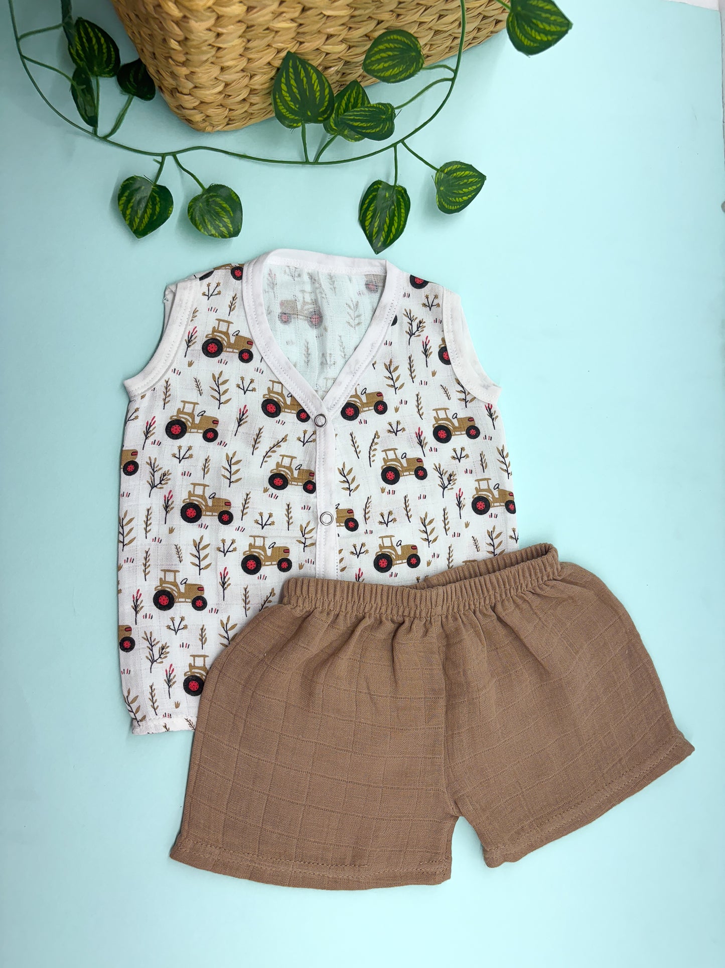 Sleeveless Tractor Ivory Crinkled muslin co-ords